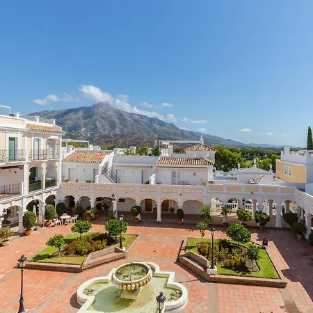 Fantastic In Popular Aloha Pueblo With Captivating Mountain Views